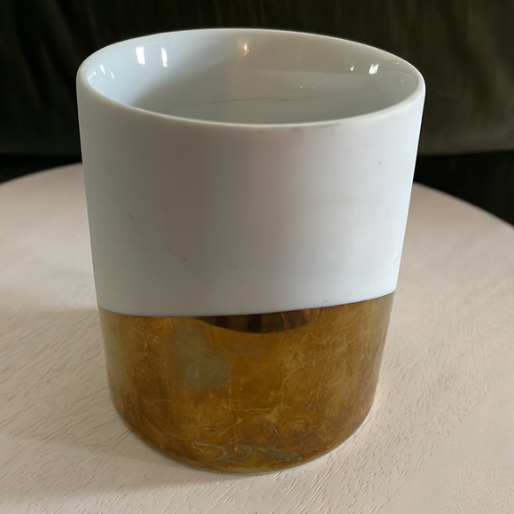 Starbucks 2012 Mug 14 oz Matt White Large Shiny Gold Porcelain 2-Tone Coffee Tea - Picture 2 of 7